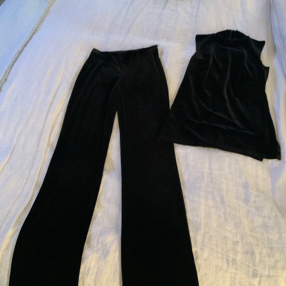 Back Velvet 2-piece pant suit